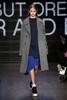 米ニューヨーク市内で発表された「DKNY」15/16年秋冬コレクション（2015年2月15日撮影）。(c)AFP/Getty Images/Neilson Barnard