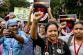 インド・コルカタ（旧カルカッタ）で、研修医レイプ殺人事件に抗議する医療従事者（2024年8月30日撮影）。(c)Dibyangshu SARKAR / AFP