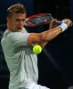 テニス、ドバイ・テニス選手権、男子シングルス2回戦。リターンを狙うアンドレイ・ゴルベフ（2015年2月25日撮影）。(c)AFP/MARWAN NAAMANI