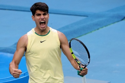 アルカラスがソネゴ振り切って3回戦へ 全豪OP