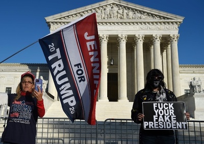 「民主党全員に死を」、バイデン氏勝利に激怒し連投 警察署長辞任
