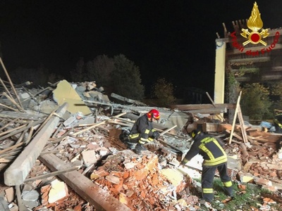 放棄された農場で謎の爆発、消防隊員3人死亡 イタリア