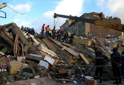 アンゴラの警察ビルが倒壊、3人死亡