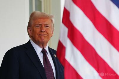 トランプ氏、ゼレンスキー氏への敬意表明 「独裁者」から豹変