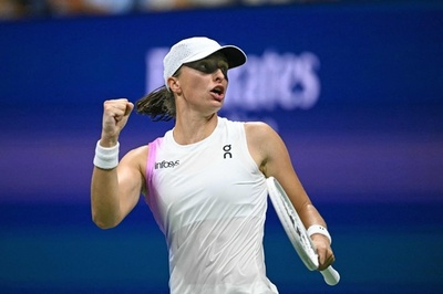 シフィオンテク快勝で全米OP4回戦へ、パオリーニらも勝ち上がり