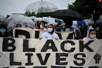 東京でも「黒人の命は大切」運動、都心でデモ行進