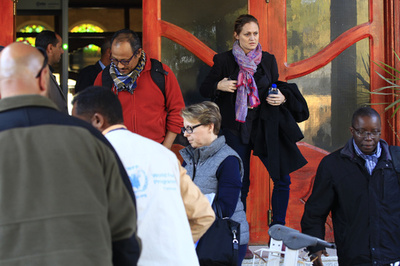 国連先遣隊がイエメン入り、港湾都市ホデイダの停戦監視