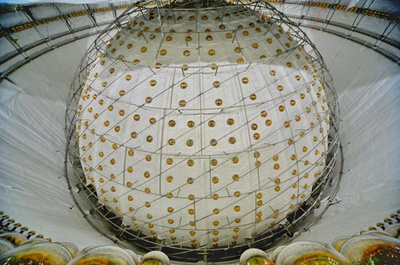 中国の江門ニュートリノ実験検出器メイン装置が本格稼働