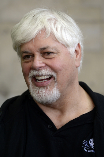 シー・シェパードのワトソン代表に国際逮捕手配書、ICPO