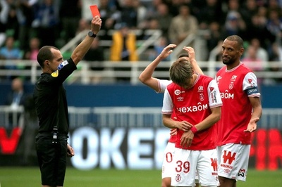 伊東純也が得点後に退場、スタッド・ランスは追いつかれドロー