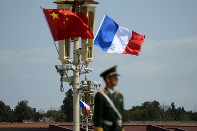 フランスの元諜報部員2人、中国への機密情報提供で拘束