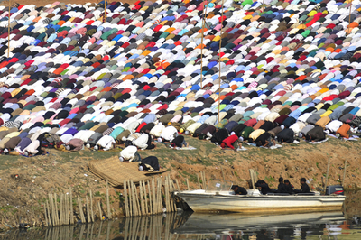 人がいっぱい！バングラデシュでイスラム教の世界大会