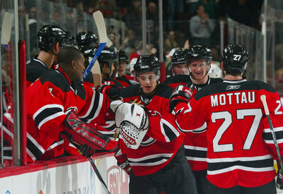 デビルズ カナディアンズ降し6連勝