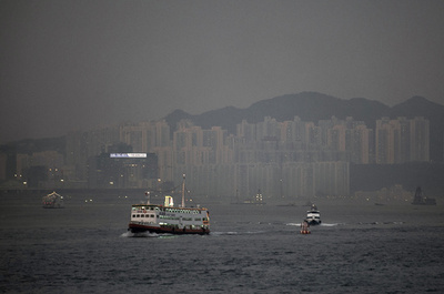 香港沖で貨物船沈没、11人行方不明