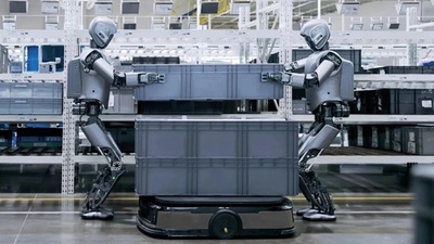 人型ロボットがとうとう工場で「働き始めた」・中国