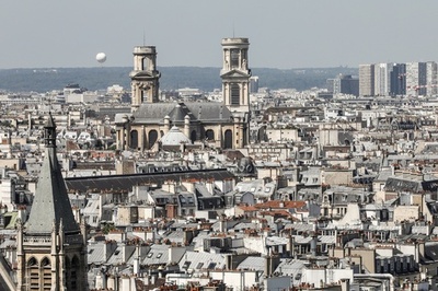 仏パリ、違法民泊事業の罰金を大幅に引き上げ