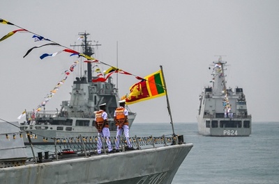 「海軍の日」に観艦式 スリランカ