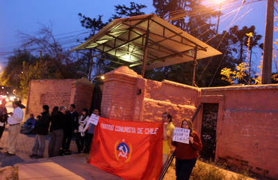 ピノチェト元チリ大統領の妻子と側近らに逮捕命令、脱税容疑で