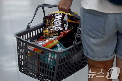 韓国・消費の二極化が拡大…低所得層は住居費と食費、高所得層は旅行と車購入