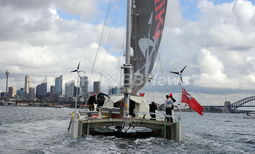 ペットボトル1万2500本の船、18日で太平洋を横断