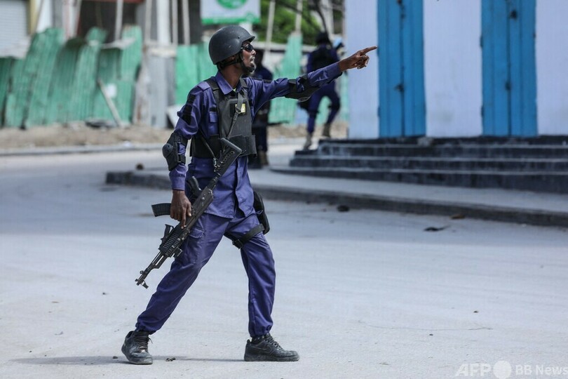 ソマリア首都でホテル襲撃、30時間立てこもり 13人死亡