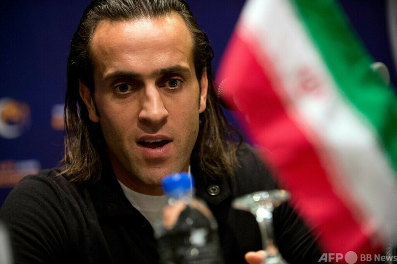 イラン代表の元スター選手を訴追、抗議活動を先導 報道