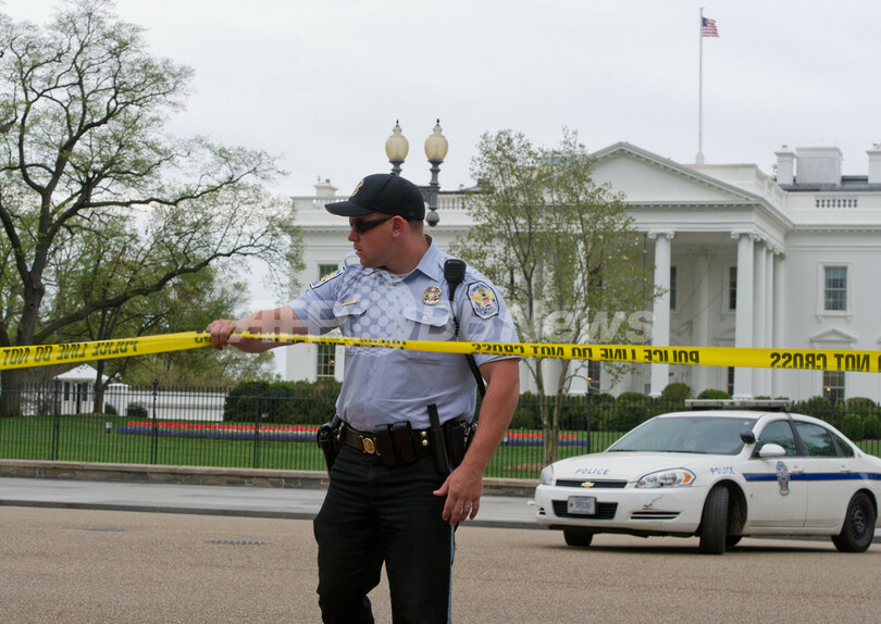 ボストン・マラソンで複数の爆発、3人死亡 100人超負傷