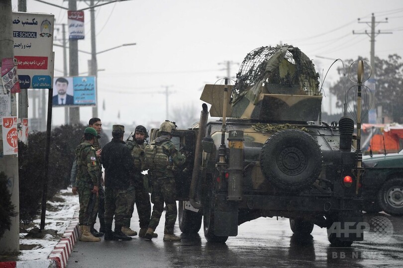 アフガン首都で軍施設襲撃、兵士11人死亡 ISが犯行声明