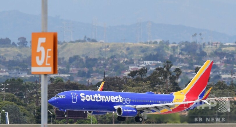 マスク着用めぐる空の上の攻防 拒む乗客に悩む航空会社