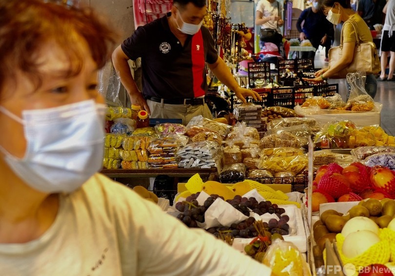 「自由の月曜日」 英でコロナ制限緩和 アジアでは感染拡大