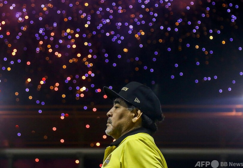 還暦迎えるマラドーナ氏 夢のプレゼントは神の 右手 ゴール 写真5枚 国際ニュース Afpbb News