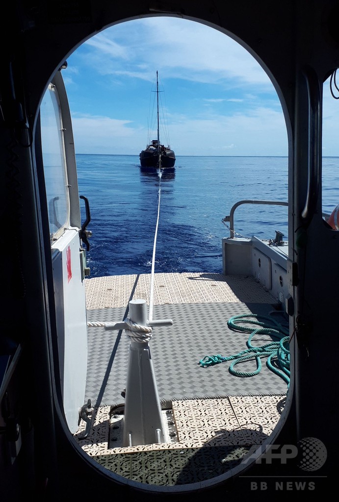 猫と7か月間漂流、ポーランド人男性をインド洋で救助