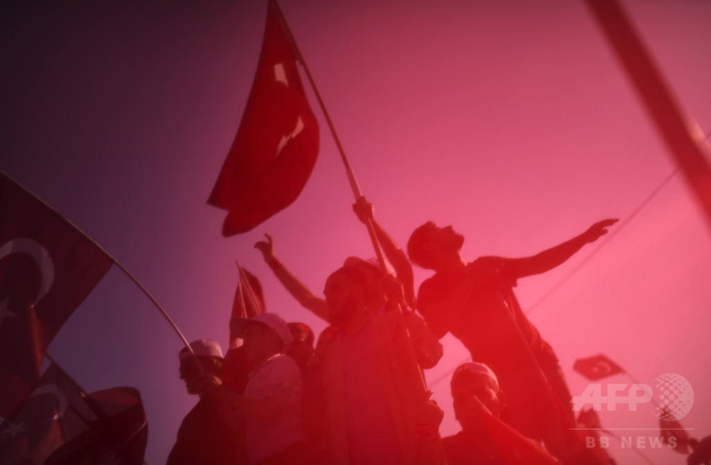 トルコ、教師1万人以上を休職処分 「PKKとの関係」疑い トルコ、教師1万人以上を休職処分 「PKKとの関係」疑い