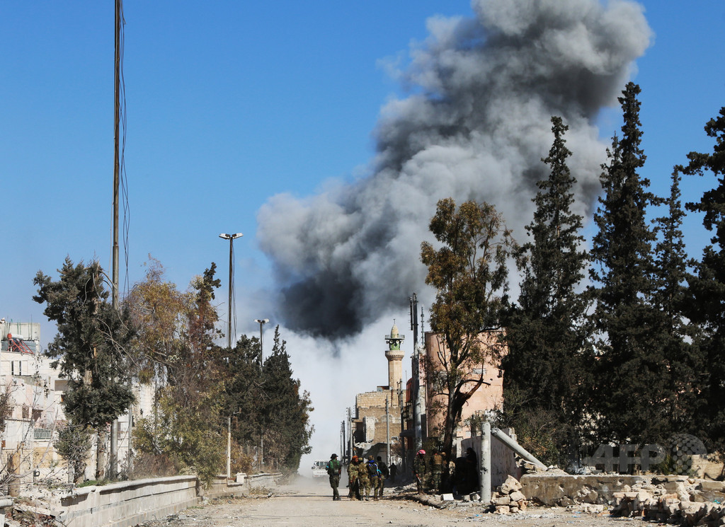 シリア反体制派、ISの拠点アルバブの制圧を発表 シリア反体制派、ISの拠点アルバブの制圧を発表