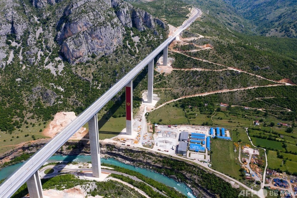 中国の援助で「債務のわな」？ 小国モンテネグロの巨額道路建設