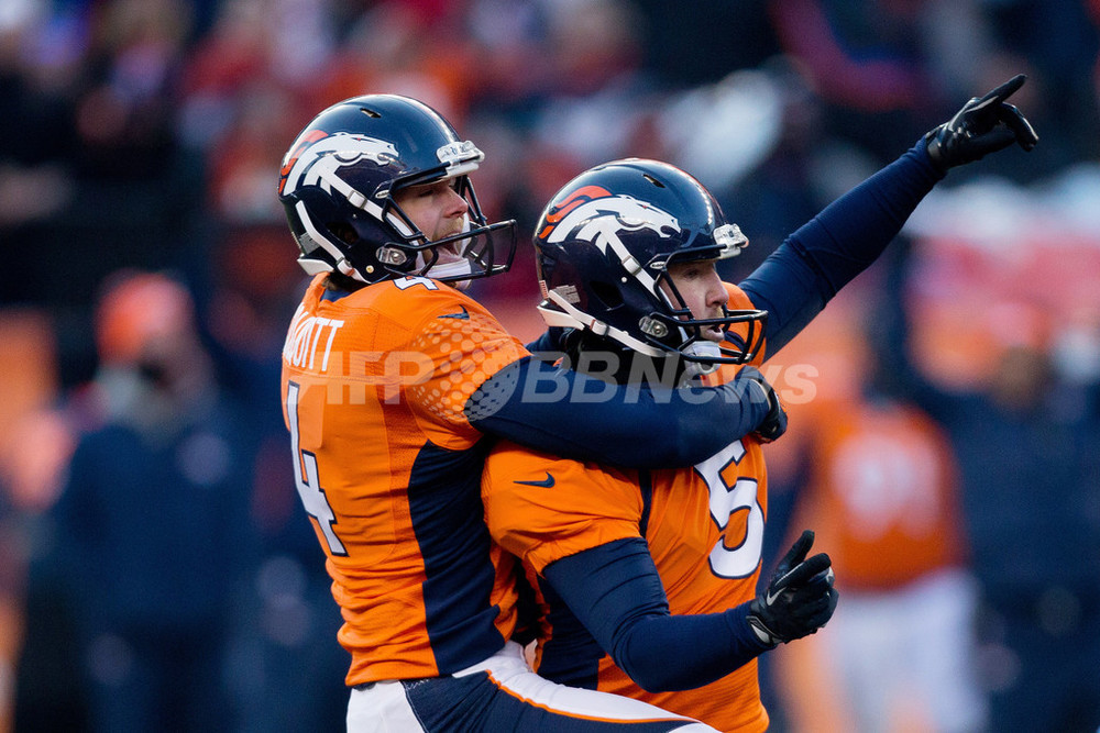 ブロンコスのプレイター、NFL新64ヤードのFG成功 写真5枚 国際ニュース