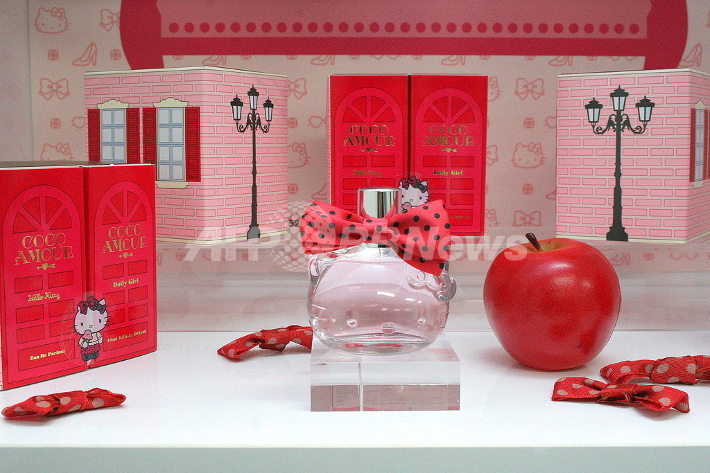 ハローキティ香水「ココ アムール」11月1日から発売 写真11枚