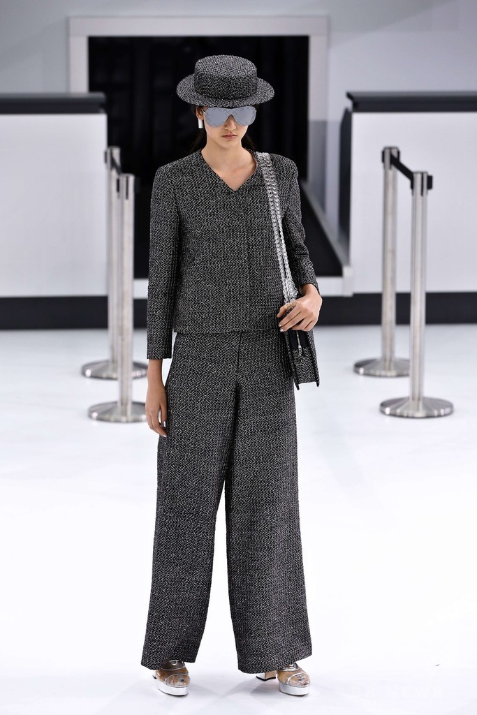 「シャネル」16年春夏コレクション