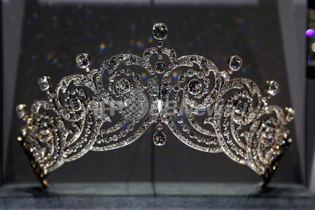 『カルティエ、スタイルと歴史』展パリで開催