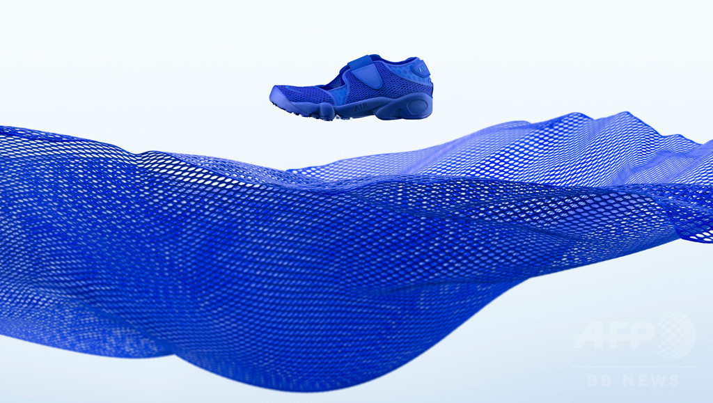 「ナイキ エア リフト ブリーズ」20周年記念モデル