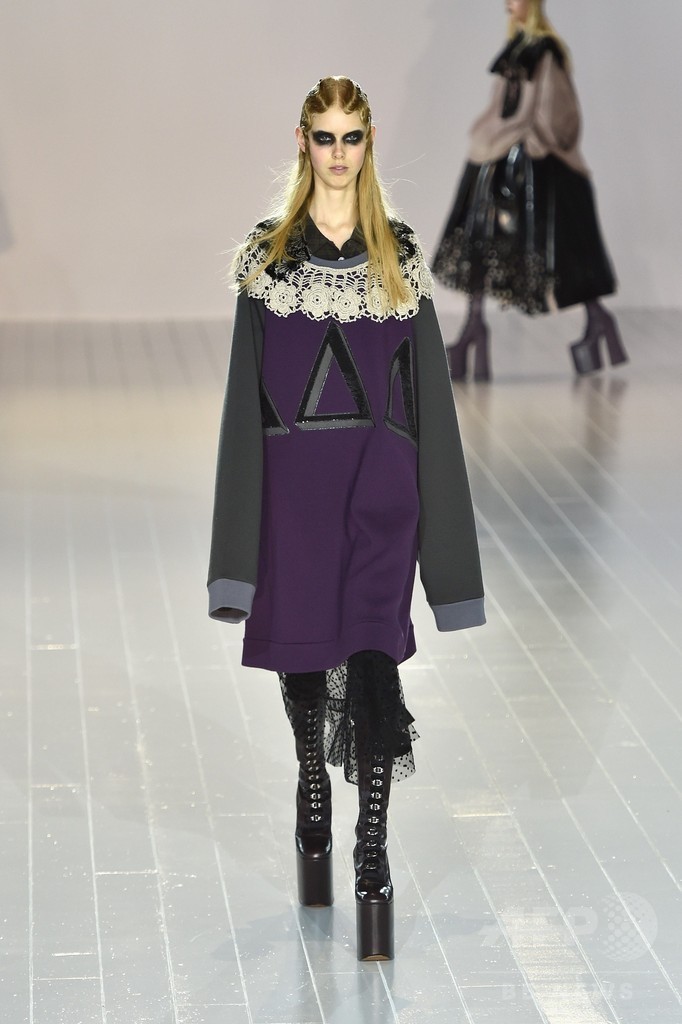 「マーク ジェイコブス」16/17年秋冬コレクション