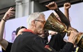 FIBAバスケットボール・ワールドカップを制し、独フランクフルトで行われたセレモニーに参加するドイツのゴードン・ハーバートHC（2023年9月12日撮影）。(c)Kirill KUDRYAVTSEV / AFP