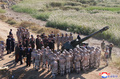 朝鮮人民軍（KPA）の特殊作戦部隊基地で行われた訓練を視察する北朝鮮の金正恩（キム・ジョンウン）朝鮮労働党総書記。撮影場所非公開。朝鮮中央通信（KCNA）公開（2024年10月6日撮影、資料写真）。(c)AFP PHOTO/KCNA VIA KNS