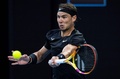 男子テニス、メルボルン・サマー・セット、シングルス決勝。リターンを打つラファエル・ナダル（2022年1月9日撮影）。(c)Mike FREY / AFP