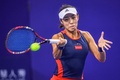 女子テニス、WTAエリート・トロフィー初日。リターンを狙う王薔（2018年10月30日撮影）。(c)AFP