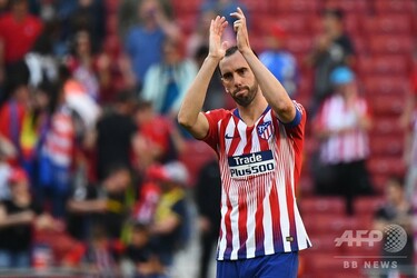アトレティコの主将ゴディン、涙の退団発表「40歳までプレーしたかった