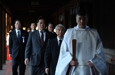 超党派の国会議員、61人が靖国神社を参拝