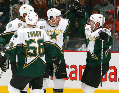 ＜06-07NHL プレーオフ＞スターズ カナックスに勝利し対戦成績を五分に - カナダ