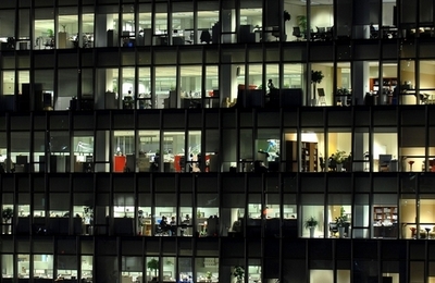 仕事中毒の韓国人、変えるのは若い世代か