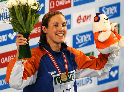 フェルドハゥス 欧州水泳選手権女子100メートル自由形を制す
